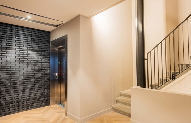 Studio Serviced Apartments With City View - Photo 34