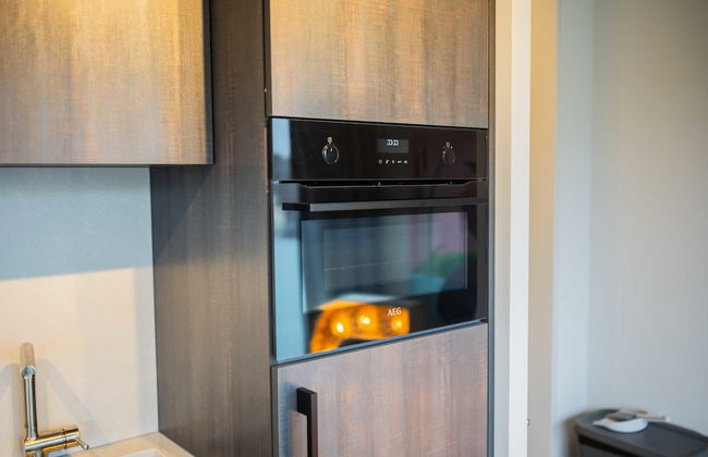 Studio Serviced Apartments With City View - Photo 46
