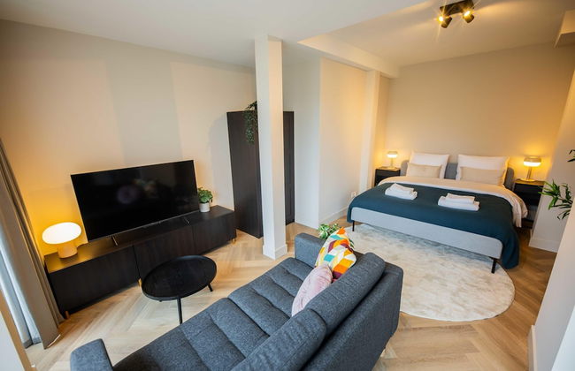 Studio Serviced Apartments With City View - Photo 53
