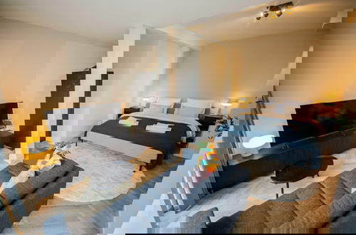 Foto 53 - Studio Serviced Apartments With City View