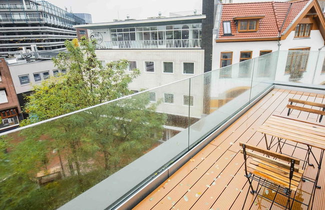 Studio Serviced Apartments With City View - Photo 18