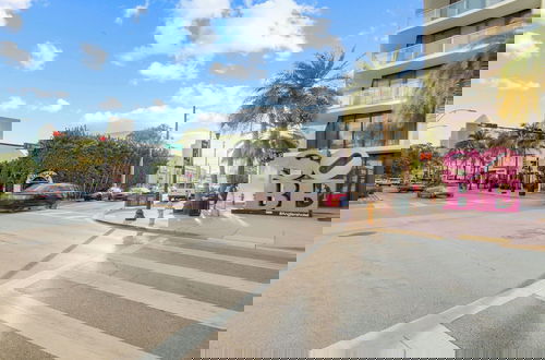 Photo 16 - Comfy 1 B/R, Near Ocean Dr and Beach - South Beach
