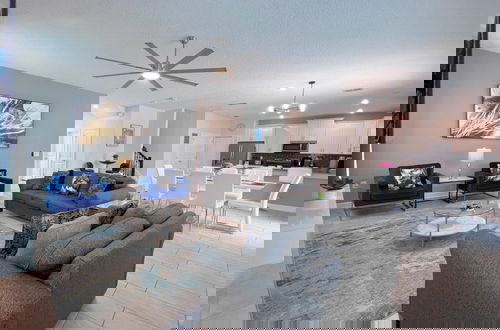 Photo 13 - Spacious Home With Fun Decore And Game Room-4544tb 8 Bedroom Home by RedAwning