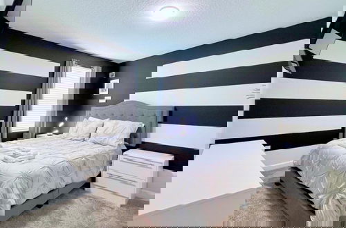 Photo 4 - Spacious Home With Fun Decore And Game Room-4544tb 8 Bedroom Home by RedAwning