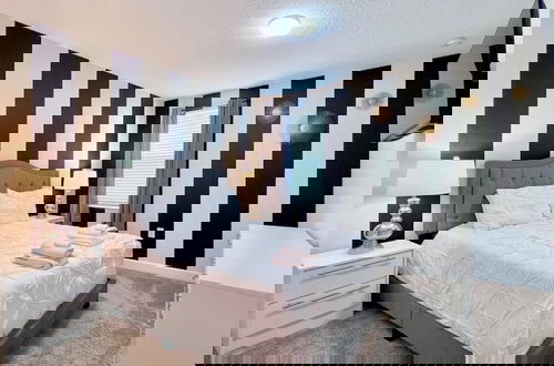 Photo 3 - Spacious Home With Fun Decore And Game Room-4544tb 8 Bedroom Home by RedAwning