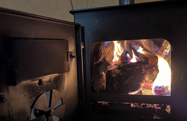 Cozy Winter Hot Tent With Log Burner, Tv & Hot tub - Foto 13