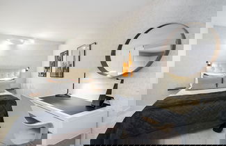Foto 2 - Lisbon'S Best Kept Secret: 2-Bed W/Ac & Patio