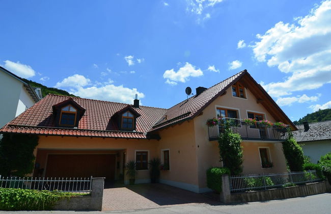 Homely Apartment in Riedenburg Prunn Near Forest With BBQ - Foto 1