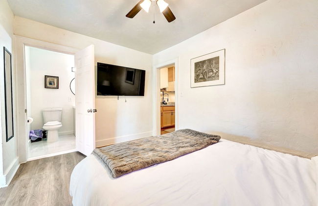 Stunning House In Convenient Location N Downtown - Foto 6