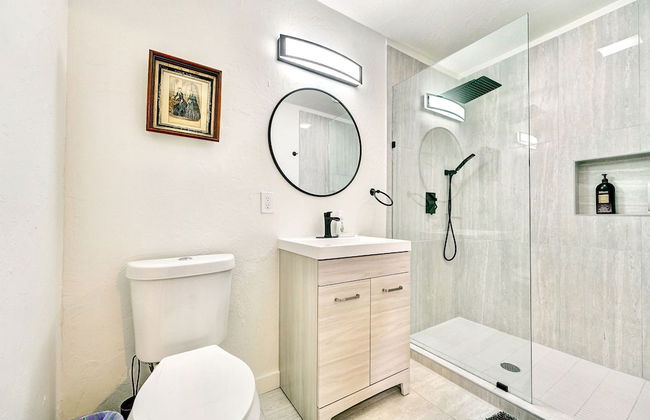 Stunning House In Convenient Location N Downtown - Foto 7