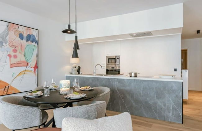 High end Apartment Nearby the Beach in Knokke With Parking - Photo 2