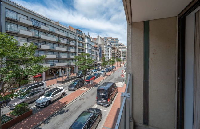 High end Apartment Nearby the Beach in Knokke With Parking - Photo 53