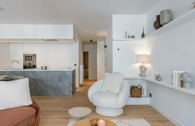 High end Apartment Nearby the Beach in Knokke With Parking - Photo 5
