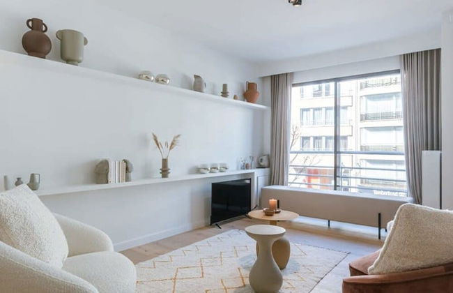 High end Apartment Nearby the Beach in Knokke With Parking - Photo 1