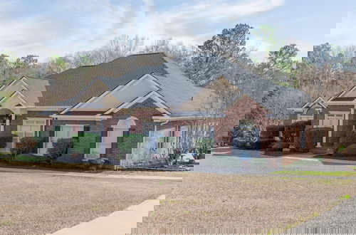 Foto 28 - Elegant Stonegate Home