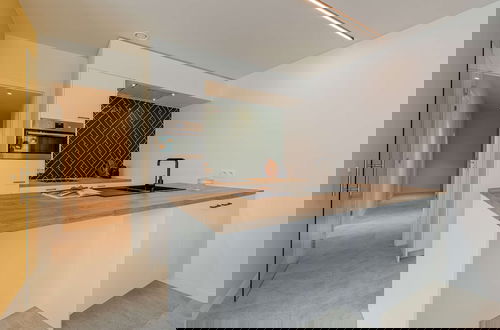 Foto 3 - Cozy Ground-floor Apartment With Terrace Modern Amenities and Beachside Location