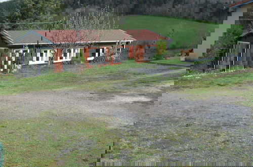Foto 34 - Secluded Chalet in Egliseneuve des Liards