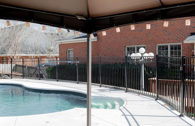 Stately Stradford Home Masters Rental - Foto 14