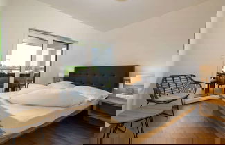 Foto 2 - Heritage Apartment With Swimming Pond