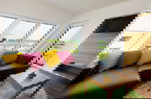 Foto 4 - Heritage Apartment With Swimming Pond