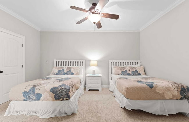 Whitetail Cove by Avantstay Lakefront w/ Pool + Private Dock Sleeps 20 - Photo 37
