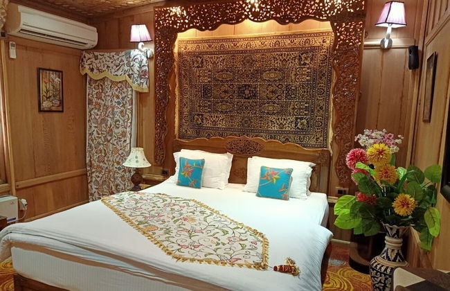 The Mughal Palace Eco Luxury Houseboat - Foto 2