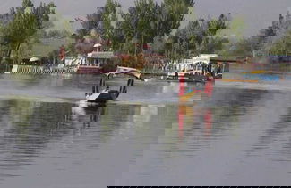 Foto 1 - The Mughal Palace Eco Luxury Houseboat