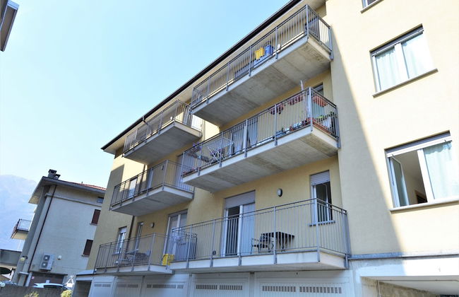 Apartment by Lake Como With Scenic Views - Photo 49