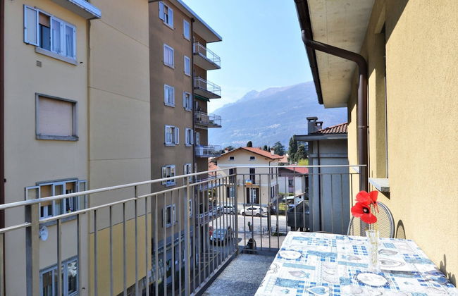 Apartment by Lake Como With Scenic Views - Photo 19