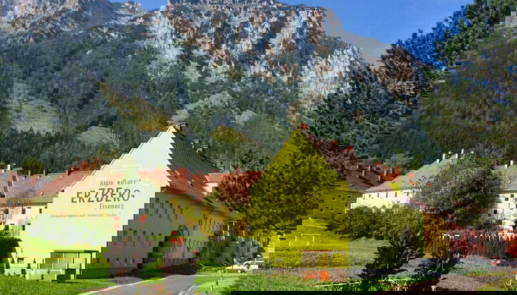 Foto 1 - Stunning Mountain-view Apartment in Styria
