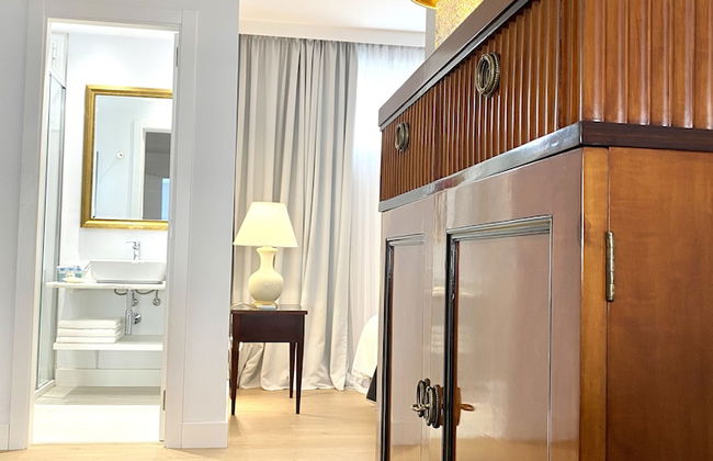MONDRIAN Luxury Suites & Villas - Photo 17