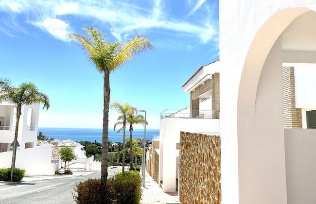 MONDRIAN Luxury Suites & Villas - Photo 66