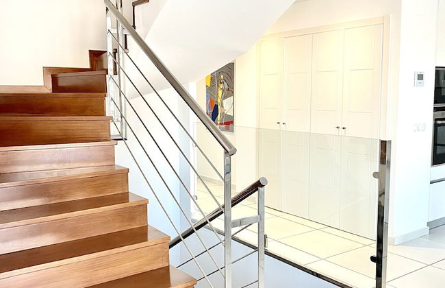 MONDRIAN Luxury Suites & Villas - Photo 36