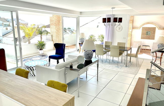 MONDRIAN Luxury Suites & Villas - Photo 41