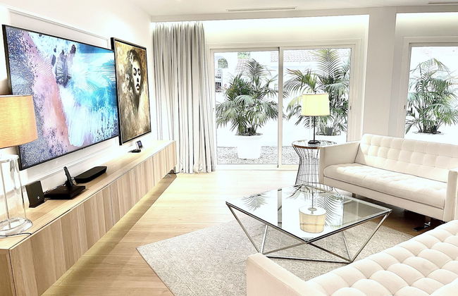 MONDRIAN Luxury Suites & Villas - Photo 33