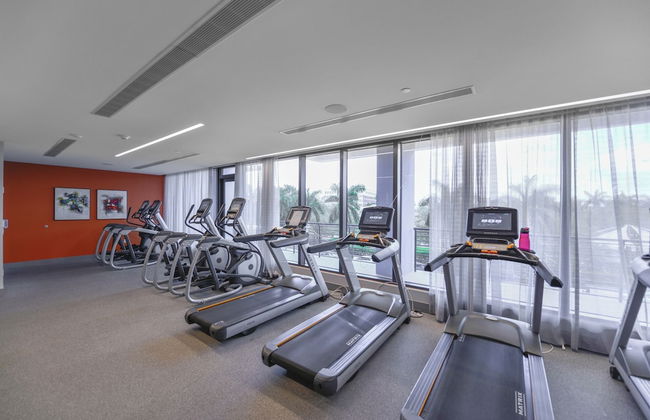 Spacious 2-Bedroom Condo at Doral Park - Foto 32