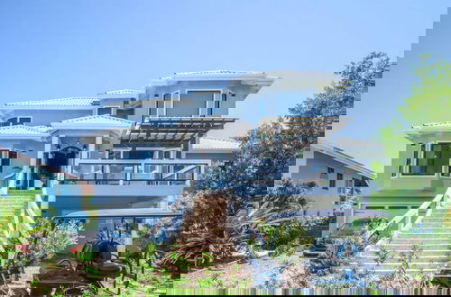 Foto 1 - Luxury Oceanfront Villa w 2 Pools Beach Pier