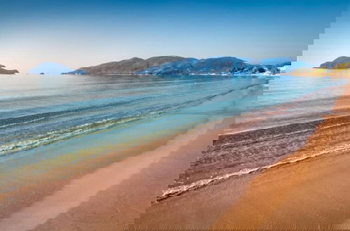 Foto 5 - Zante s Azure Nest - Serene Summer Getaway