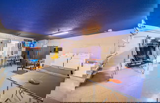 Foto 3 - Upstay - Resort Home With Pool-bbq-games Room