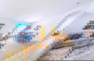 Foto 1 - Upstay - Resort Home With Pool-bbq-games Room