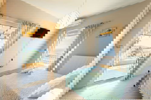 Foto 19 - Verga Beachside Getaway With Panoramic Seaviews