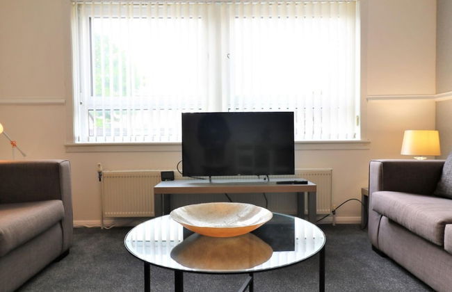 Troon House - East Kilbride - Photo 3