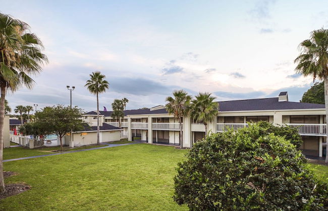 Entire Studio With Free Shuttle to Disney - Foto 62