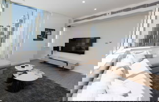 Foto 1 - Pristine Difc 2BR w Pool Gym