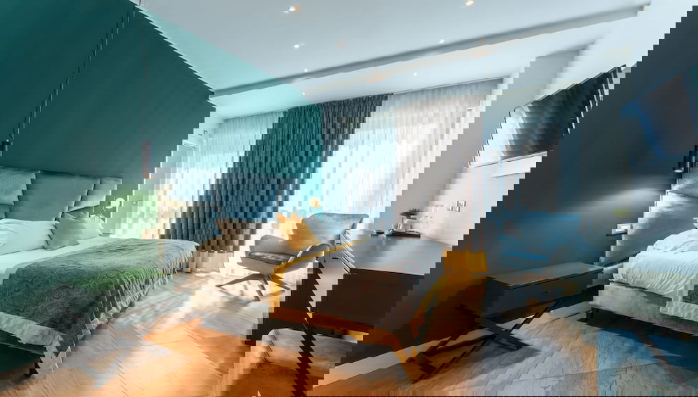 Primary image