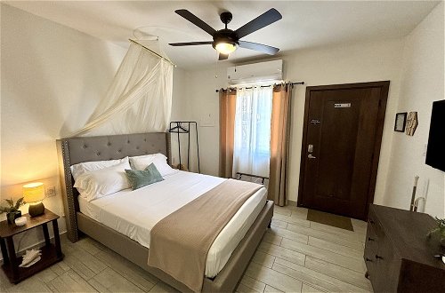 Foto 7 - Stylish Apartments in Belize City