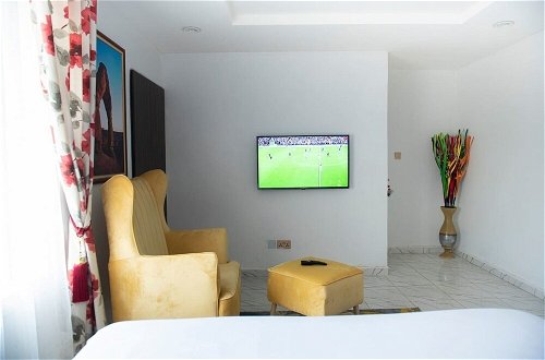 Foto 12 - Luxury 3 Bedroom Apartment With Wifi