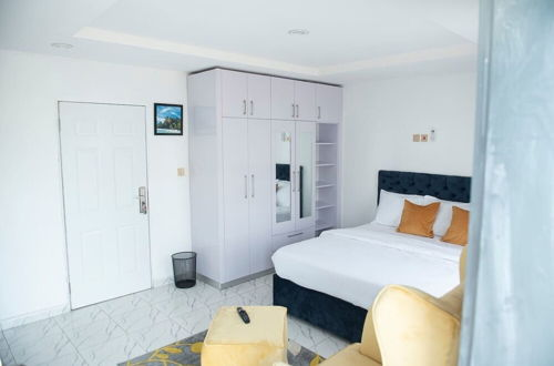 Foto 7 - Luxury 3 Bedroom Apartment With Wifi