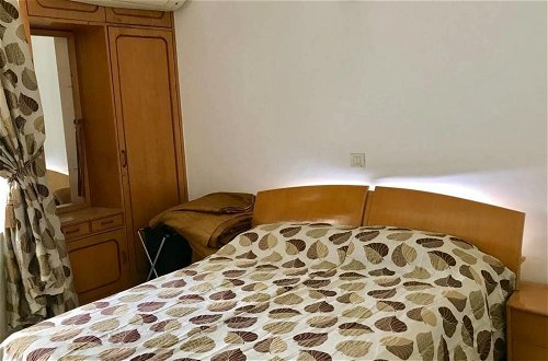 Foto 10 - Security & Comfort 2 Bedroom Apartment in Gurugram