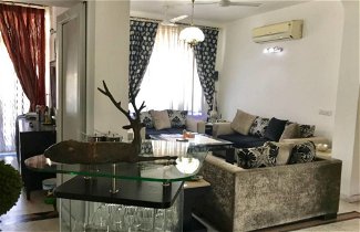 Foto 1 - Security & Comfort 2 Bedroom Apartment in Gurugram